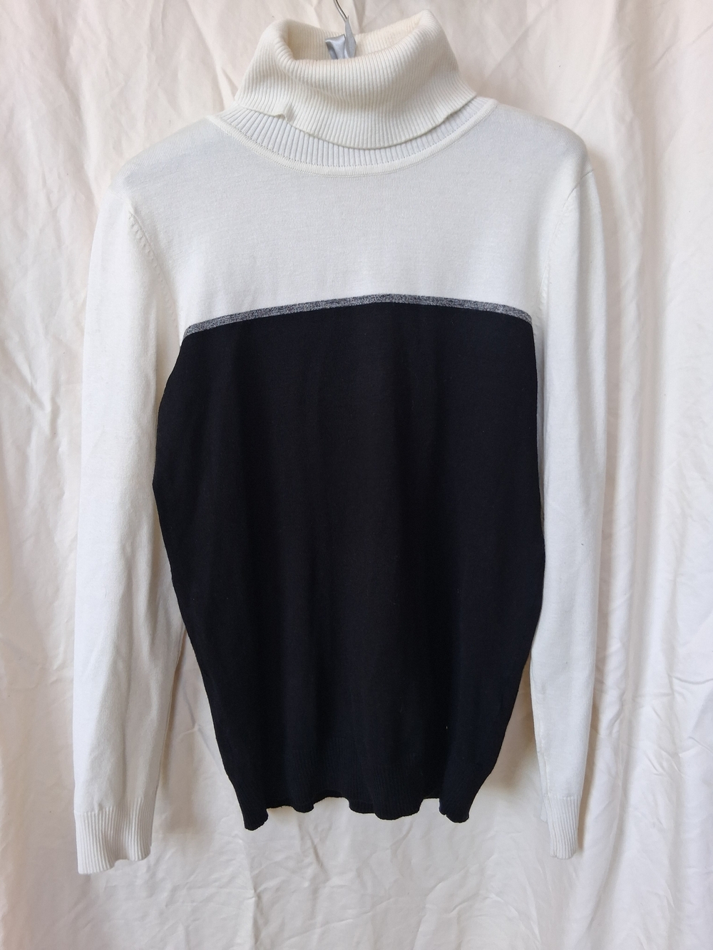 Calvin Klein Cream Ribbed Sweater with Light Gray Stripe Detail